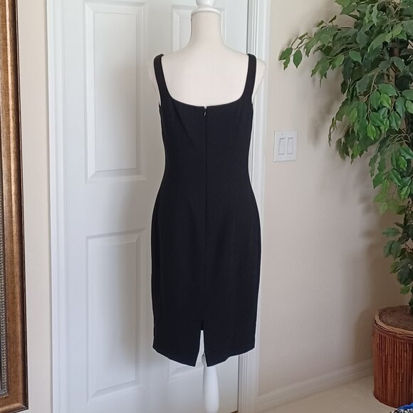 EUC Maggy London Black Sheath Size 6 - Picture 2 of 3